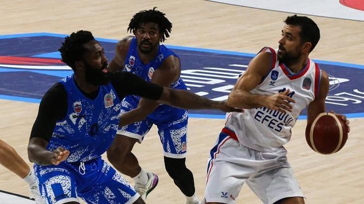 Anadolu Efes rahat kazandı