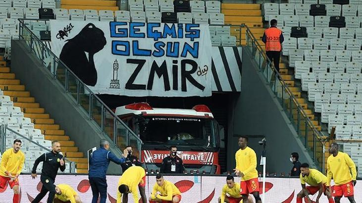 Mesut Yılmaz ve İzmir için saygı duruşu