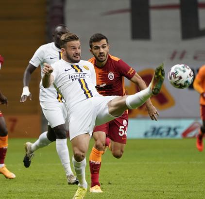 Galatasaray - MKE Ankaragücü maçında İzmir depremi unutulmadı!