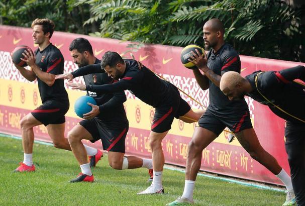 Galatasaray son dakika haberi! Koronavirüs testi pozitif...
