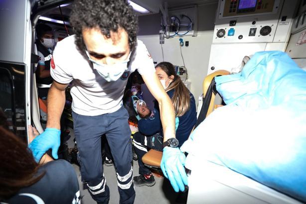 Son dakika İzmir deprem haberi: Buse Hasdemir ve Günay Özışık enkazdan kurtarıldı