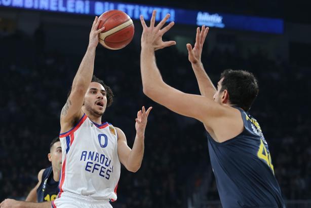Anadolu Efes - Fenerbahçe maç sonucu: 79-66