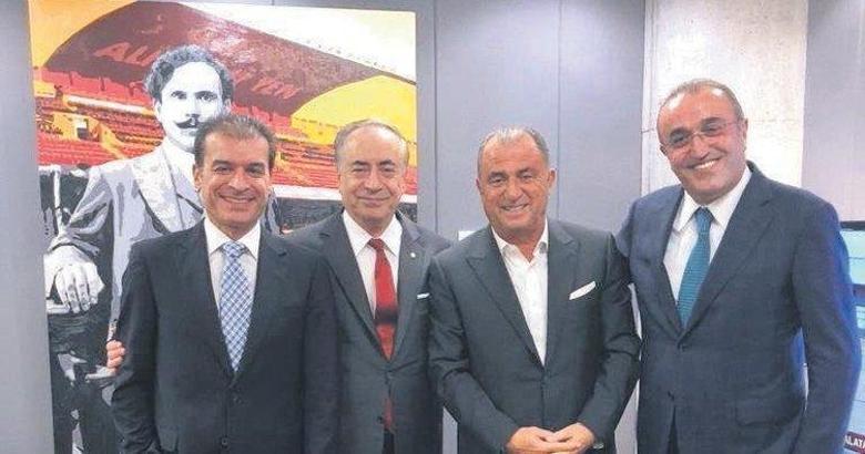 Galatasaray'da kritik zirvede çıkan 3 mesaj!
