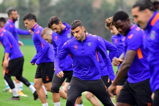 Başakşehir, Konyaspor maçı hazırlıklarına ara vermedi