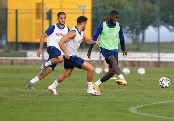 Trabzonspor, Eddie Newton yönetiminde hazırlıklarını sürdürdü