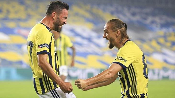 Yeni transferler Fenerbahçe'yi başarıya taşıyor