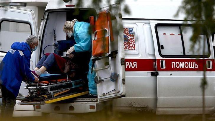 Rusya'da Kovid-19 vaka sayısı 1 milyon 563 bini geçti