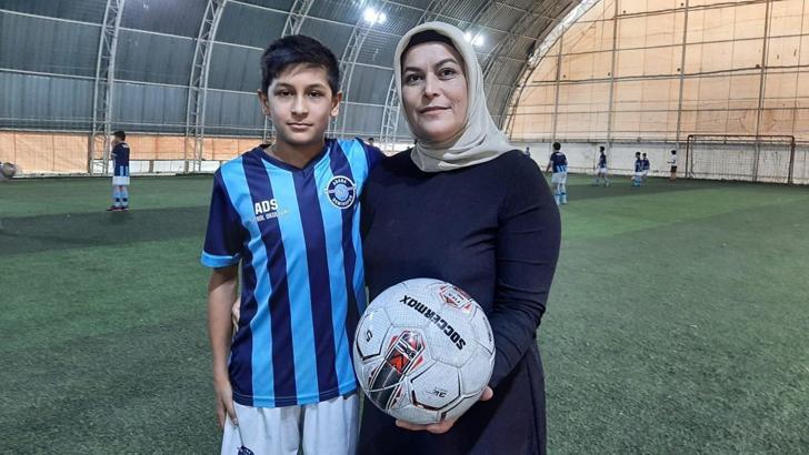 Oğlunun futbol aşkı anneye futbol kulübü kurdurdu