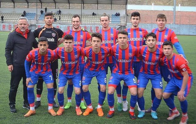 Karabükspor-Denizlispor U19 maçında tam 15 kırmızı kart!