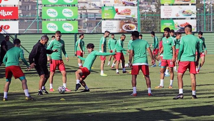 Karşıyaka'da 2 pozitif vaka