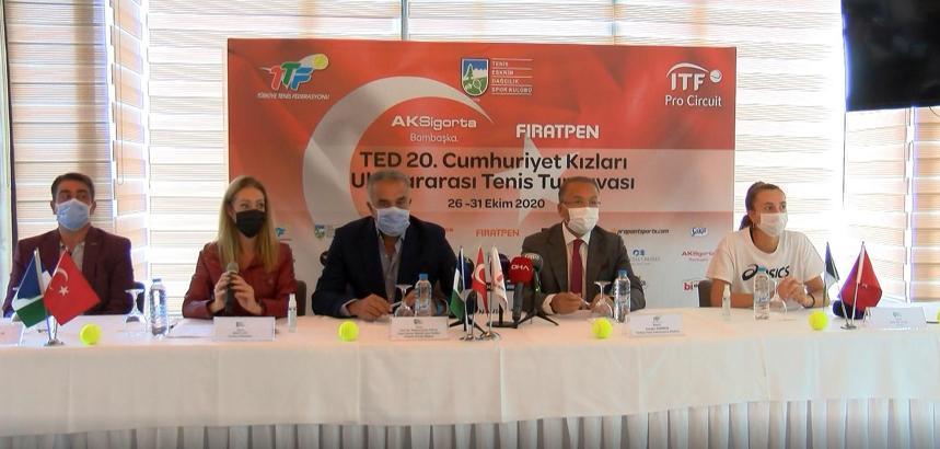 Cumhuriyet Kızları Uluslararası Tenis Turnuvası'nın basın toplantısı yapıldı