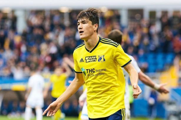 Özbek golcü Eldor Şomurodov, Genoa'ya transfer oluyor