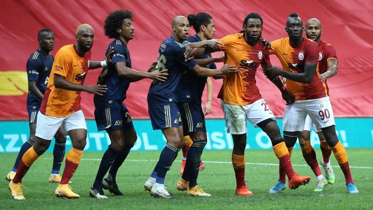 Fenerbahçe'de derbinin üzüntüsü yaşanıyor