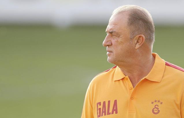 Fatih Terim, turu getirecek 11'i bulmaya çalışıyor