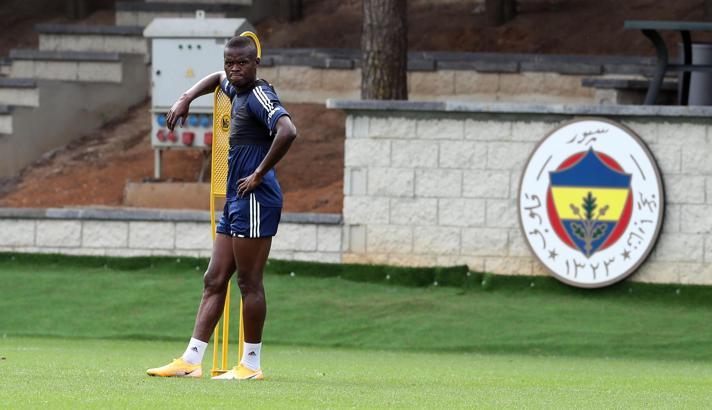 Fenerbahçe'de derbi öncesi son dakika! Mbwana Samatta iki idmanla kadroda