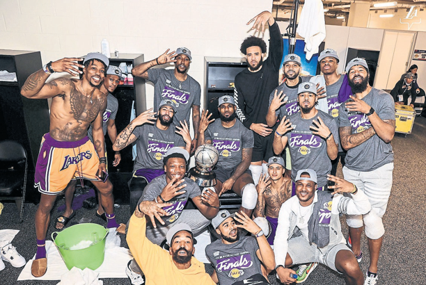LeBron'lu Lakers 10 yıl sonra finalde