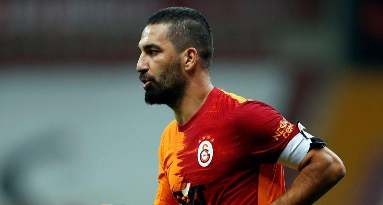 Galatasaray'da Arda Turan 11'e dönüyor!