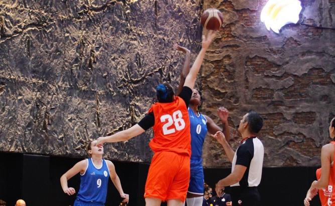 Müfide İlhan Kadın Basketbol Turnuvası başladı