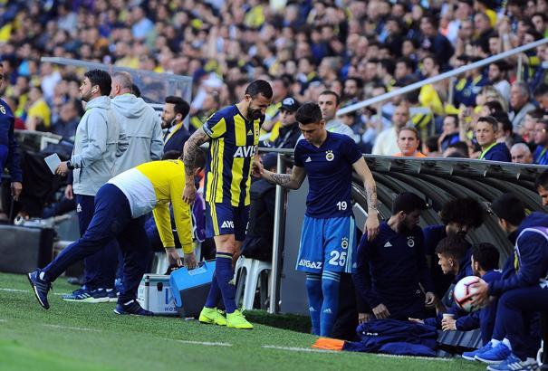 Fenerbahçe'de Mehmet Topal şoku!