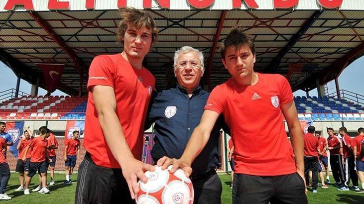 Ada'da buluştular! Cengiz & Çağlar