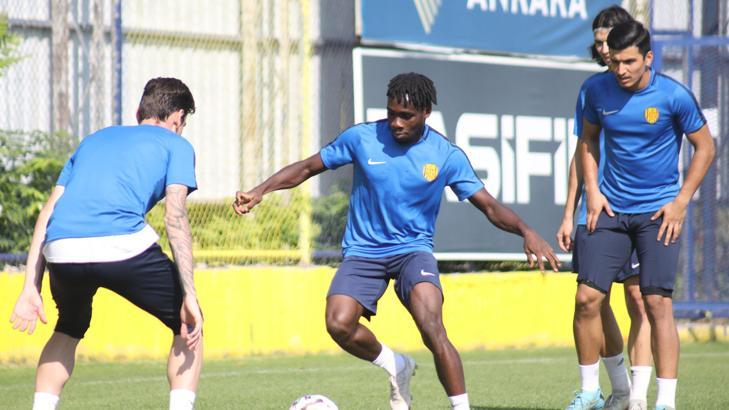 MKE Ankaragücü ara vermeden çalışmalarına başladı