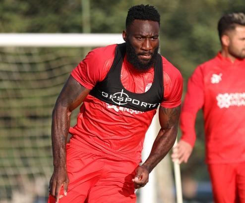 Aaron Appindangoye: Daha güçlü olarak geri döneceğim