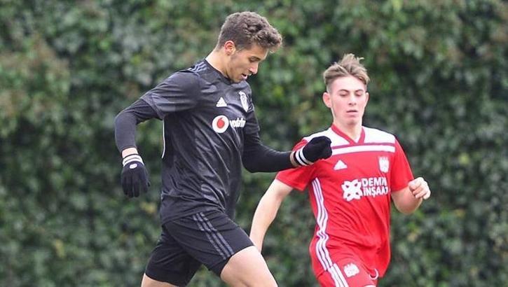 Beşiktaş'ta Alpagut Özeren A Takım'da