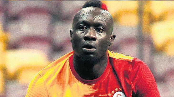 Fatih Terim'den Bakü'de rotasyon