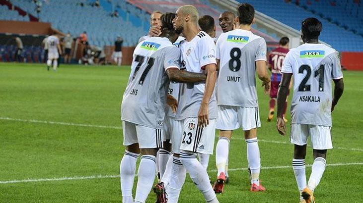 Jeremain Lens hayata döndü