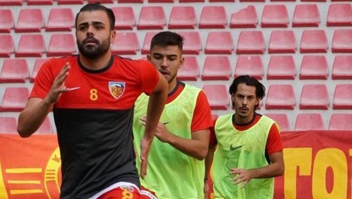 Kayserispor kaptanı Hasan Hüseyin Acar: Çok mutluyuz