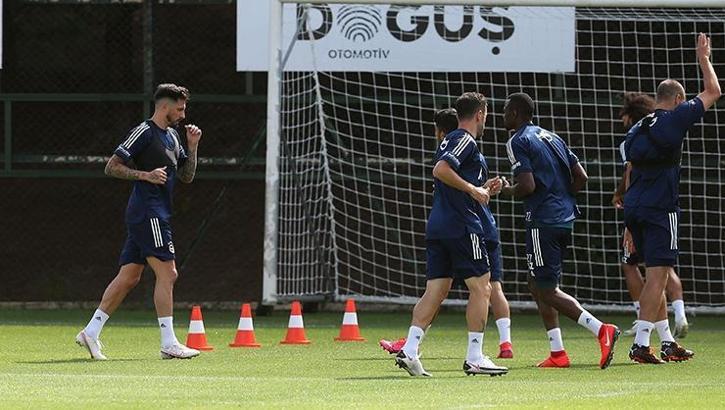 Fenerbahçe'de Sosa sürprizi! Takımla birlikte çalıştı