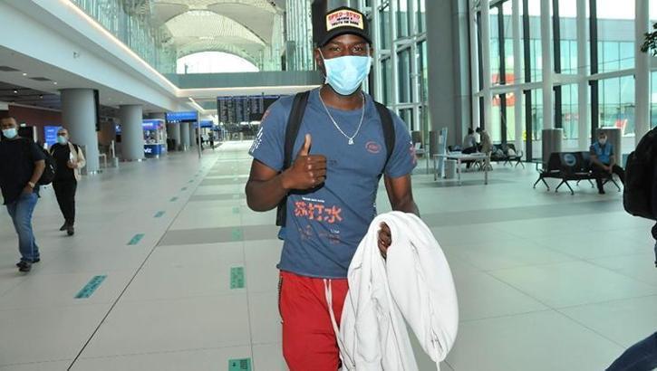 Son dakika | Trabzonspor'un prensip anlaşmasına vardığı Benik Afobe İstanbul'a geldi