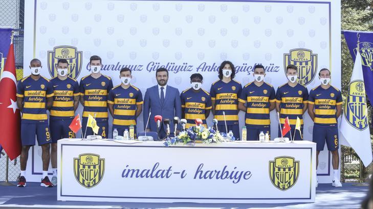 142 milyon TL'lik borcu kapatan MKE Ankaragücü'nde imza şov