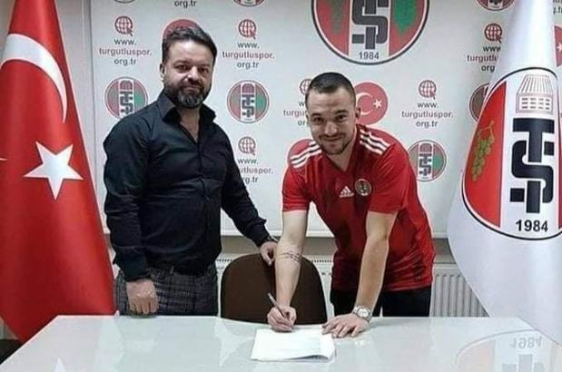 Turgutluspor, Marvin Sinan Büyüksakarya'yı renklerine bağladı