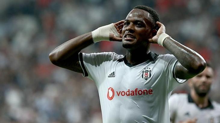 Cyle Larin görev başında