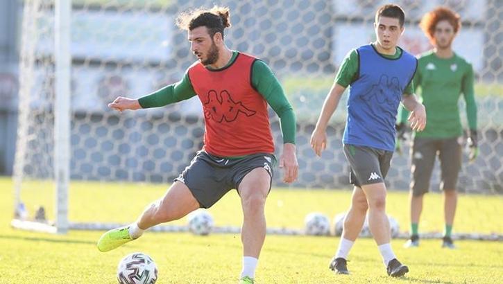 Bursasporlu futbolcu Sedat Dursun'a Süper Lig'den iki talip