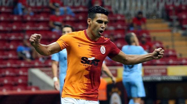 Falcao'dan müthiş başlangıç! 2 gol - 1 asist