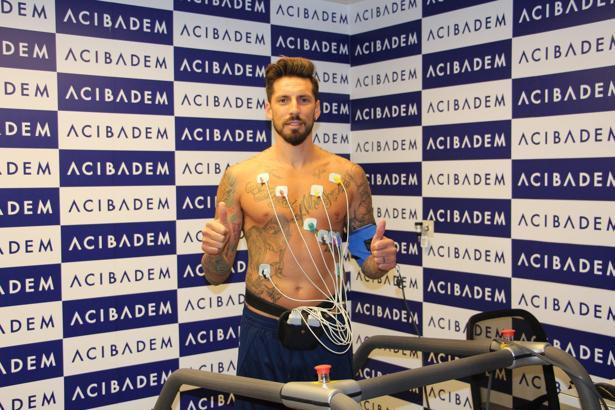 Fenerbahçe'den Jose Sosa, sağlık kontrollerinden geçti
