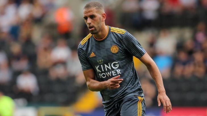 Islam Slimani'ye yol göründü!
