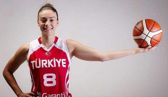 Milli basketbolcu Melis Gülcan'ın son corona virüs testi negatif çıktı