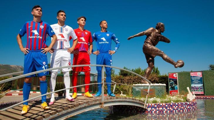 Altınordu'dan İzmir temalı forma