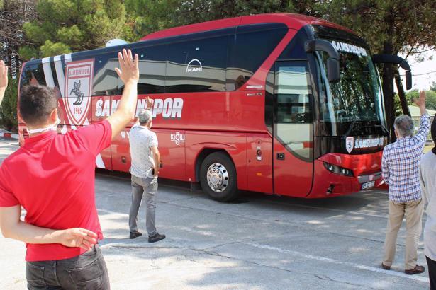 Samsunspor Altay deplasmanı için İzmir'e hareket etti