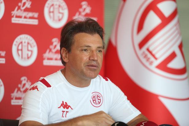 Tamer Tuna: Avrupa'ya oynayabilecek bir Antalyaspor olmak istiyoruz