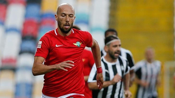 Akhisarspor'da Cocalic sözleşmesini feshetti