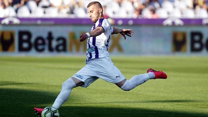 Göztepe'ye Boşnak sol bek Dzenan Burekovic