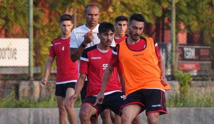 Gençlerbirliği'nde Murat Yıldırım ilk kez takımla çalıştı