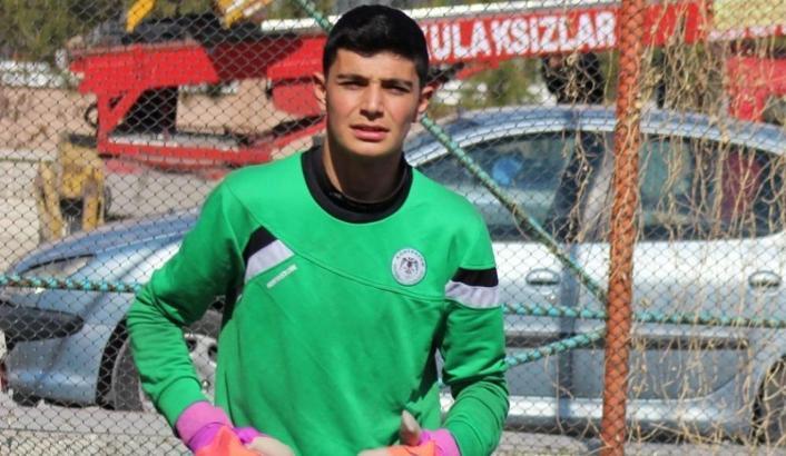 Konyaspor'un alt yapısında oynayan Mustafa Berzan Tekbaş, hayatını kaybetti