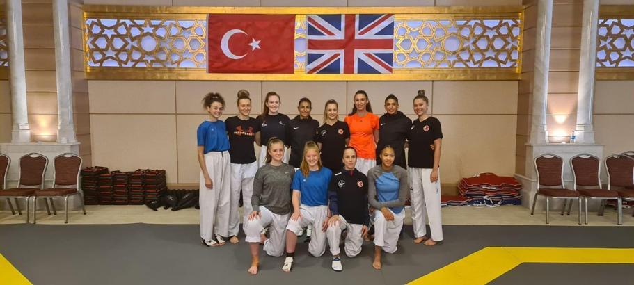 Türkiye ile İngiltere tekvando milli takımlarının ortak kampı başladı