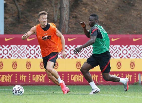 Galatasaray, Neftçi Bakü hazırlıklarına başladı