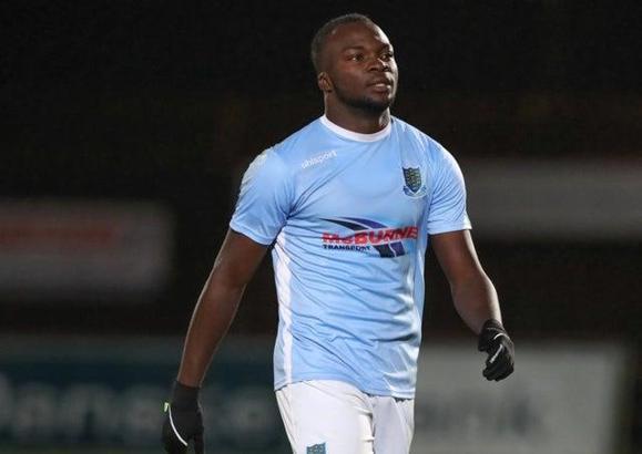 Menemenspor Basit Umar'ı transfer listesine aldı
